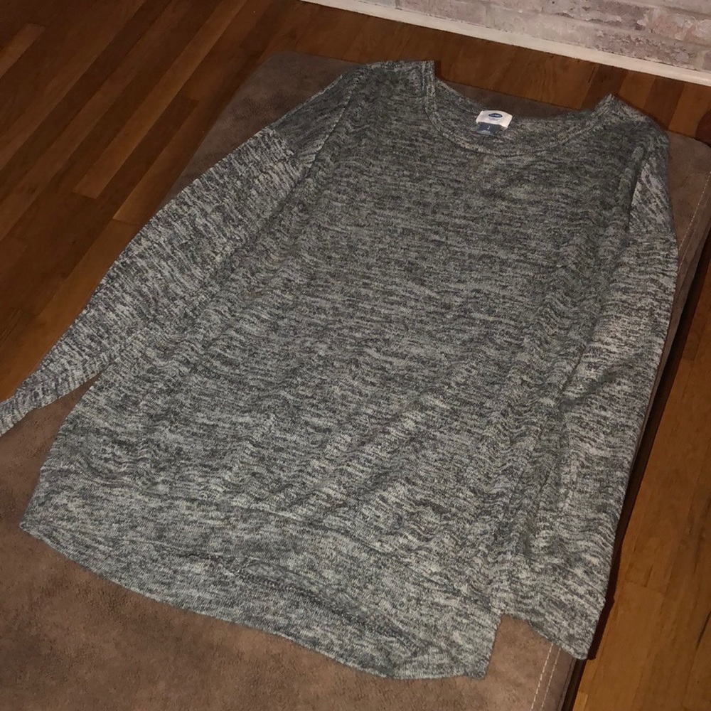 Old Navy black and gray boyfriend long sleeve Sz L